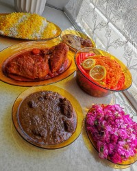 مرغ و فسنجون