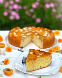 کیک آپساید داون زردآلو