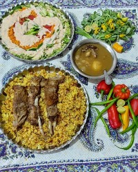 لبوپلو با آبگوشت دنده گوسفندی