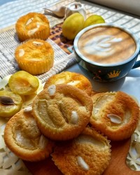 کاپ کیک زرد آلو