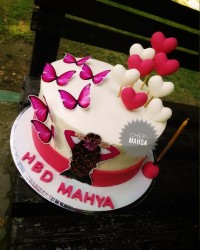 کیک تولد آبجی کوچیکه