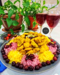 آلبالو پلو با مرغ کره ای زعفرانی