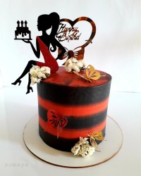 کیک خانومانه