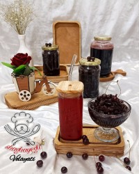 شربت و مربا آلبالو دسترنج هنر شقایق