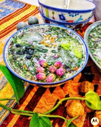 سوپ سرد (آب دوغ خیار)