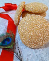 کلوچه کنجدی