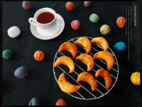 شیرینی ماه ♡