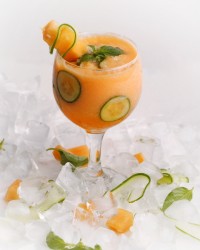 نوشیدنی طالبی و نعنا