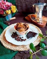 بستنی دالگونا خامه ی