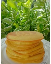 پنکیک زعفرانی و عسلی