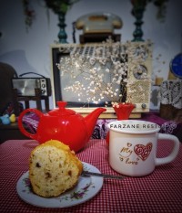 کیک کشمش و گردو