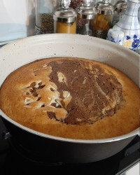 کیک خانگی تقدیم نگاه پر مهرتون