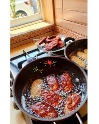 کتلت مرغ و نان
صبحانه در سفر