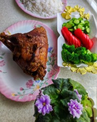 مرغ محلی شکم پر 