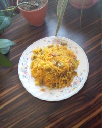 لوبیا پلو با گوشت چرخ کرده.