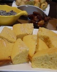 کیک هل و گلاب .طعمش عالیه ?