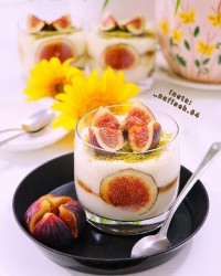 پودینگ میوه ای