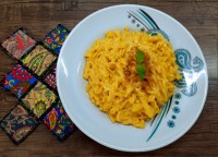 ماکارونی با پنیر و کدو حلوایی