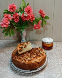 کیک سیب و دارچین و گردو