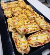 پیتزا نان تست