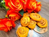 رول کدو حلوایی و دارچین