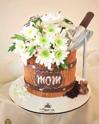 کیک گلدون طرح مادرانه