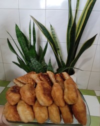 پیراشکی و سمبوسه 