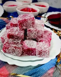 یلداتون مبــارک