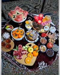 میز یلدا۱۴۰۳