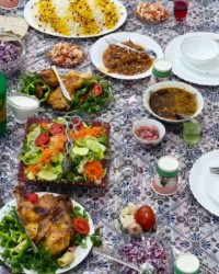 سفره مهمونی خونه پدری