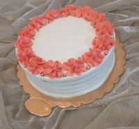 کیک برای تولد خواهرشوهر عزیزم درست کردم.