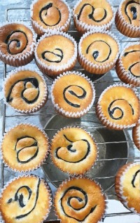 کیک کرم دار بدون میوه 