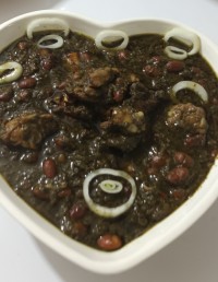 قورمه سبزی 
ورق بزن عزیزم 
