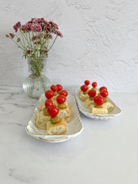 فینگر فود مرغ و بادام درختی