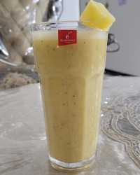 اسموتی آناناس و پرتقال و جو پرک