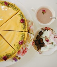 چیزکیک زعفرانی