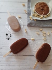 بستنی موز و کره بادام زمینی