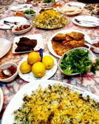 اللهم صل علی محمد و آل محمد و عجل فرجهم 
