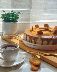 کیک کافیشاپی لوتوس