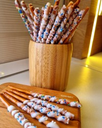 چوب شور شکلاتی