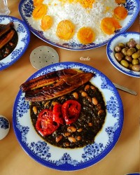 خورش قورمه سبزی