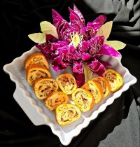 رولت مرغ با مغز گردو و زرشک