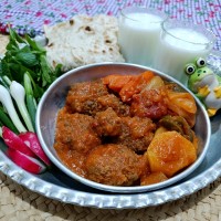 تاس کباب با گوشت چرخ کرده