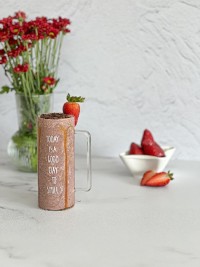 شیک شکلات با توت فرنگی و کره ی بادام زمینی