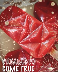 بستنی یخی شیری توت فرنگی