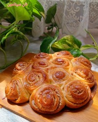 نان سینامون با رویه پنیر