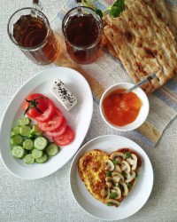 صبحانه املت قارچ