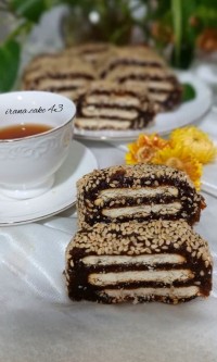 رولت خرما وبیسکویت