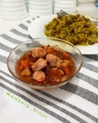 ترشی سالاد مشهدی و قرمه سبزی با دم گوساله و جوج