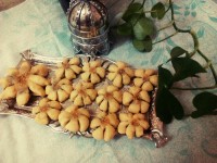 بفرمائید عصرانه شیرینی خرمایی